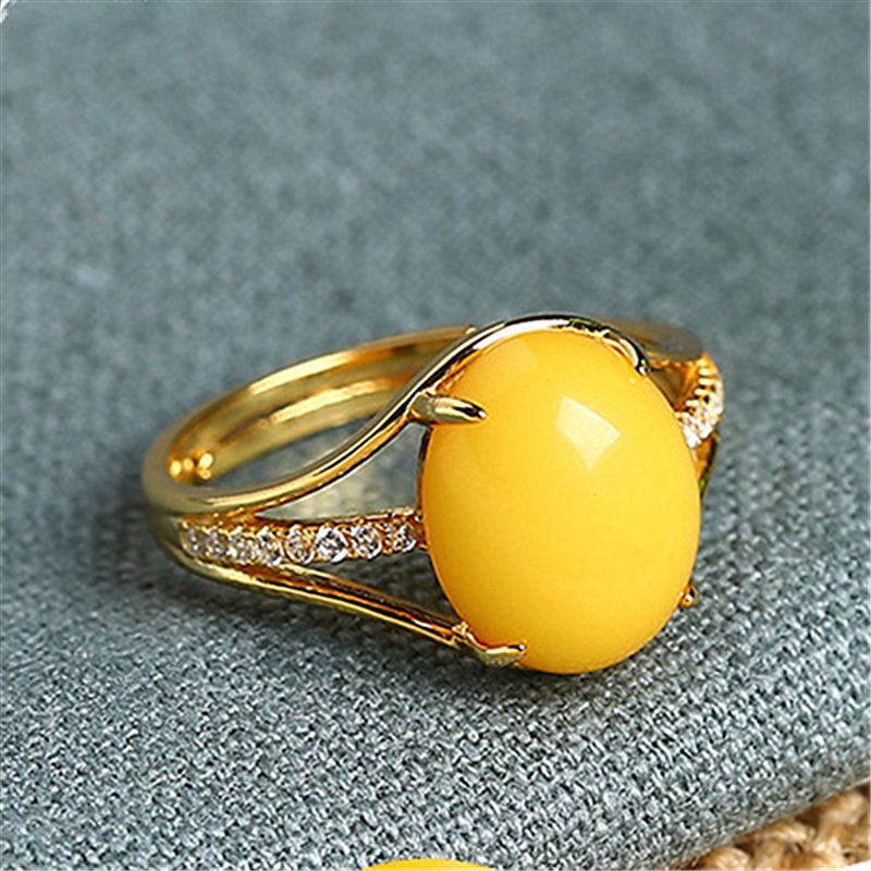 Módní Retro Etnický Styl Vykládaný Jantarový Prsten Z Včelího Vosku Žlutý S Chalcedonem Vintage Pro Ženy