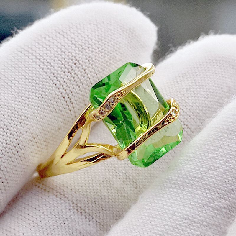 Vintage 18k Pozlacený Geometrický Čtvercový Zirkonový Prsten Kovový Drahokamu Transparentní Smaragdové Prsteny