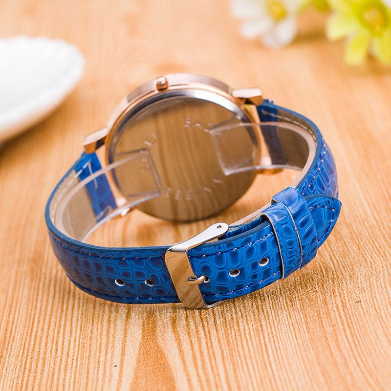 Neformální Dámské Křišťálové Hodinky Kožené Vodotěsné Double Layer Quartz Watch